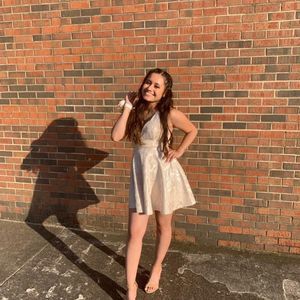 Meet your Posher, Maria